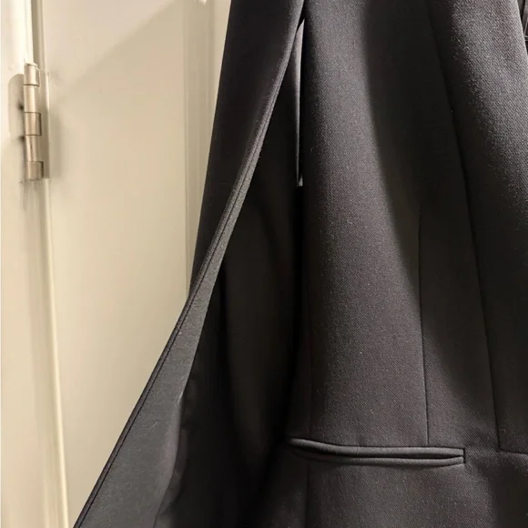 BCBGMaxazria black cape, blazer extra small like new never worn - Picture 8 of 8